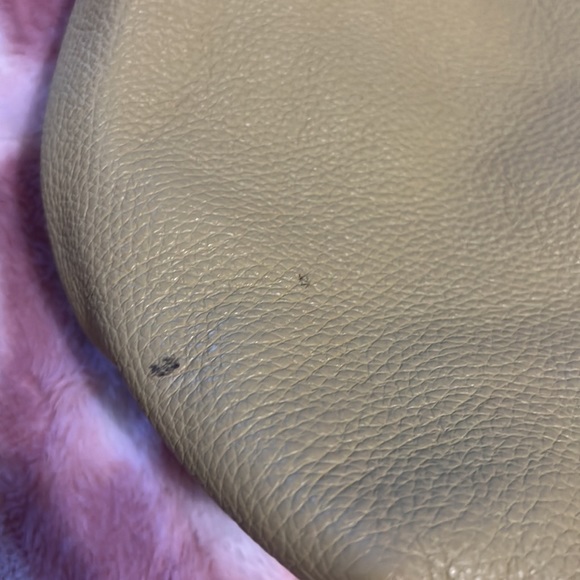 Genuine Italian leather purse by Coccinelle - Picture 7 of 9